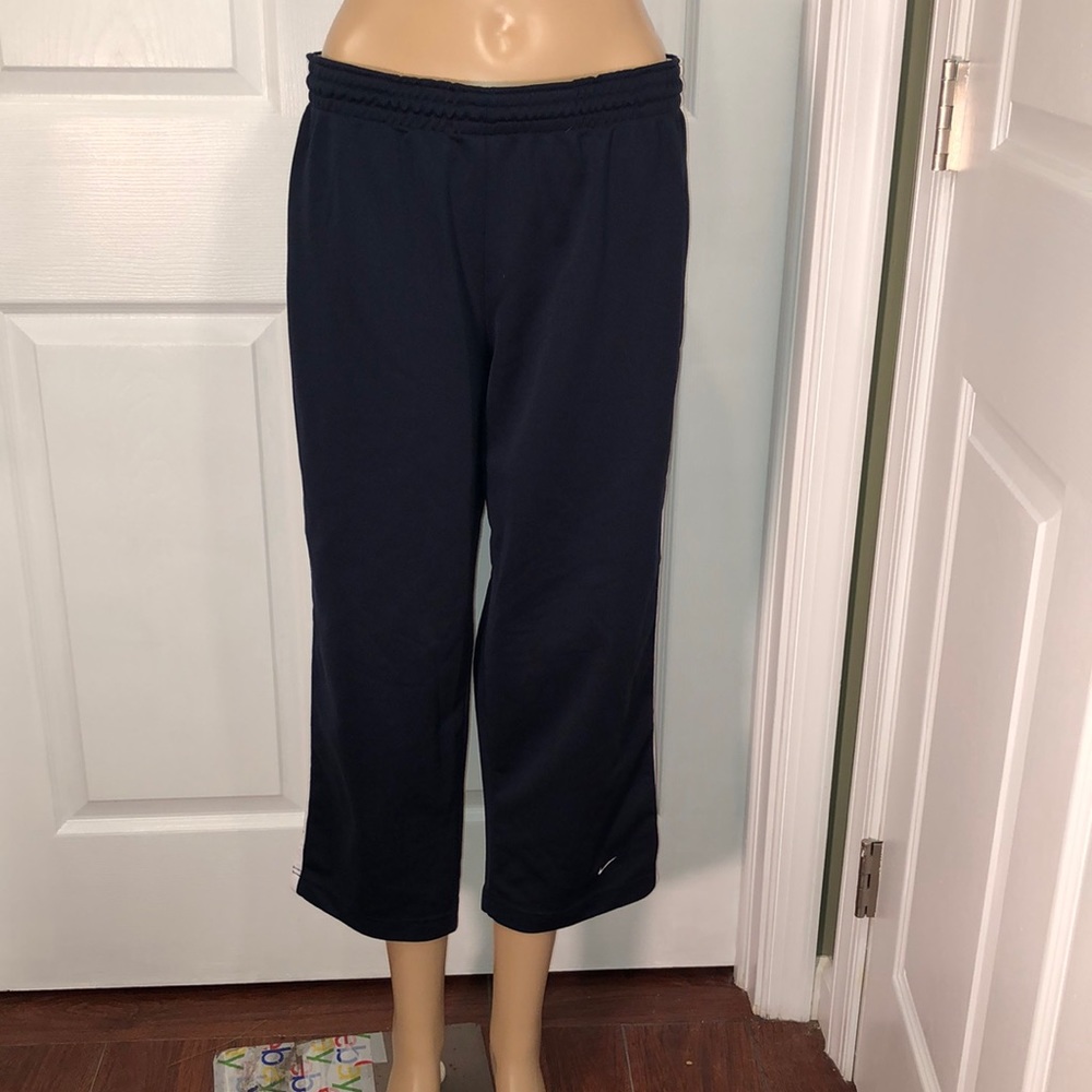 Nike blue capris. M (8-10)